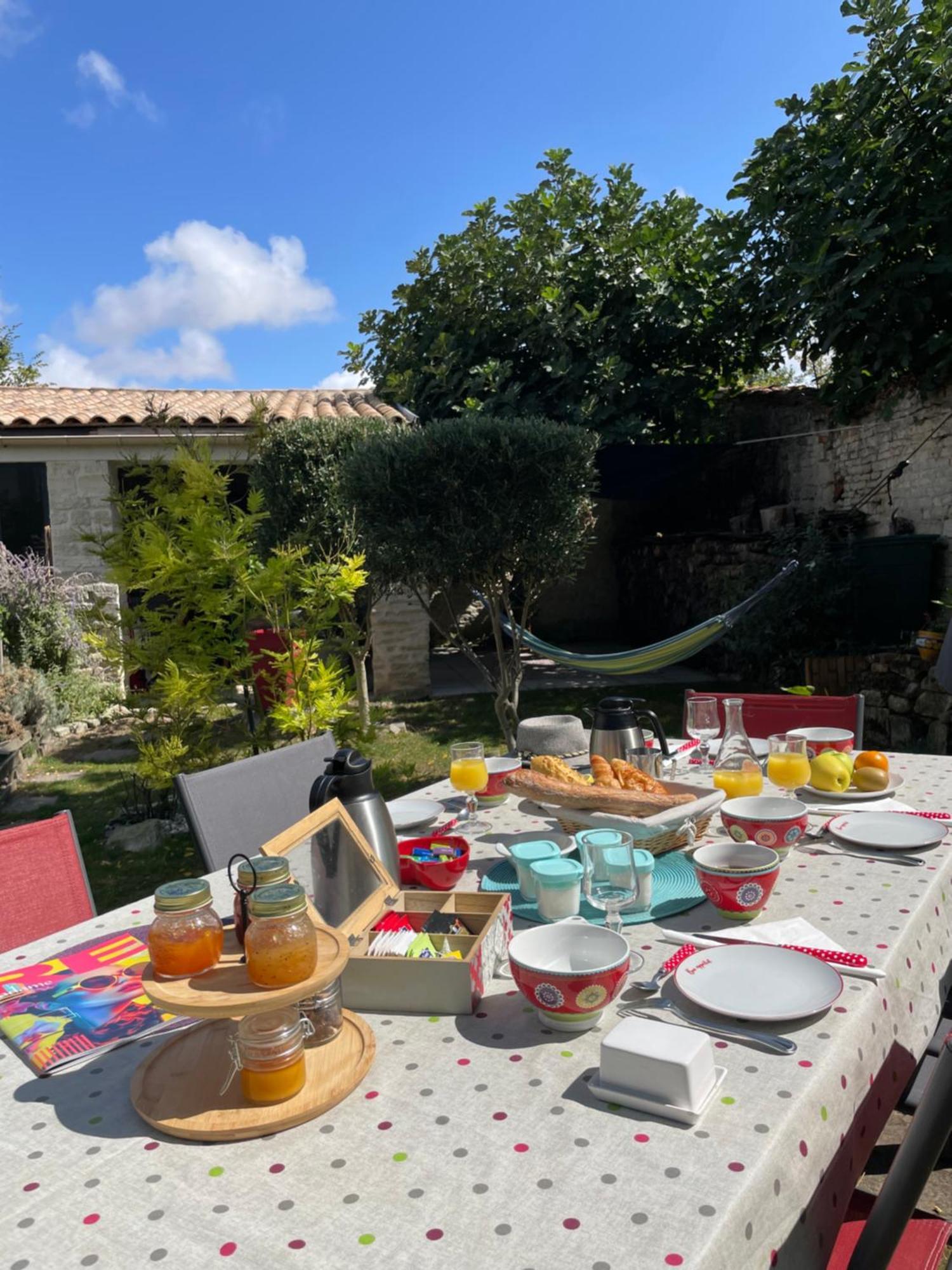 Bed and Breakfast L'Escale La Jarrie Exterior foto